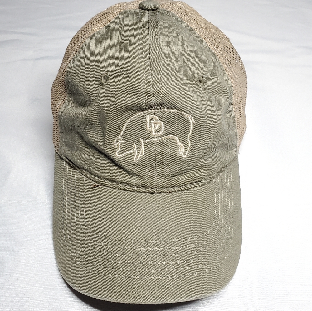 DD Pig Hog Logo Hat Mesh Back Trucker Ball Cap Gray Tan Strapback Embroidered